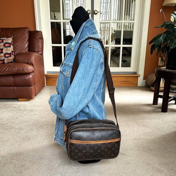 LOUIS VUITTON Monogram Reporter PM - Picture 2 of 11